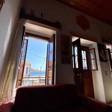 Villa Afroditi Chalki Town Екстериор снимка
