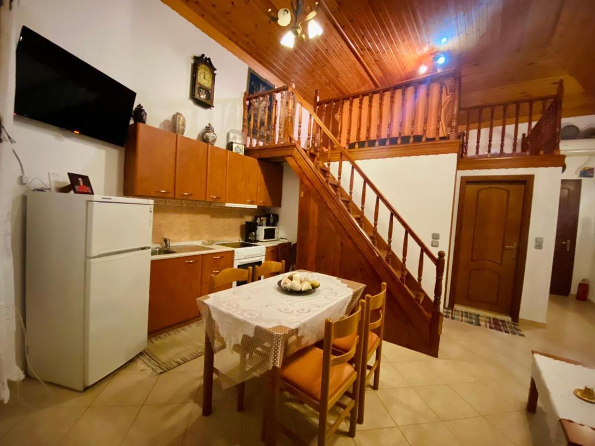 Villa Afroditi Chalki Town Екстериор снимка