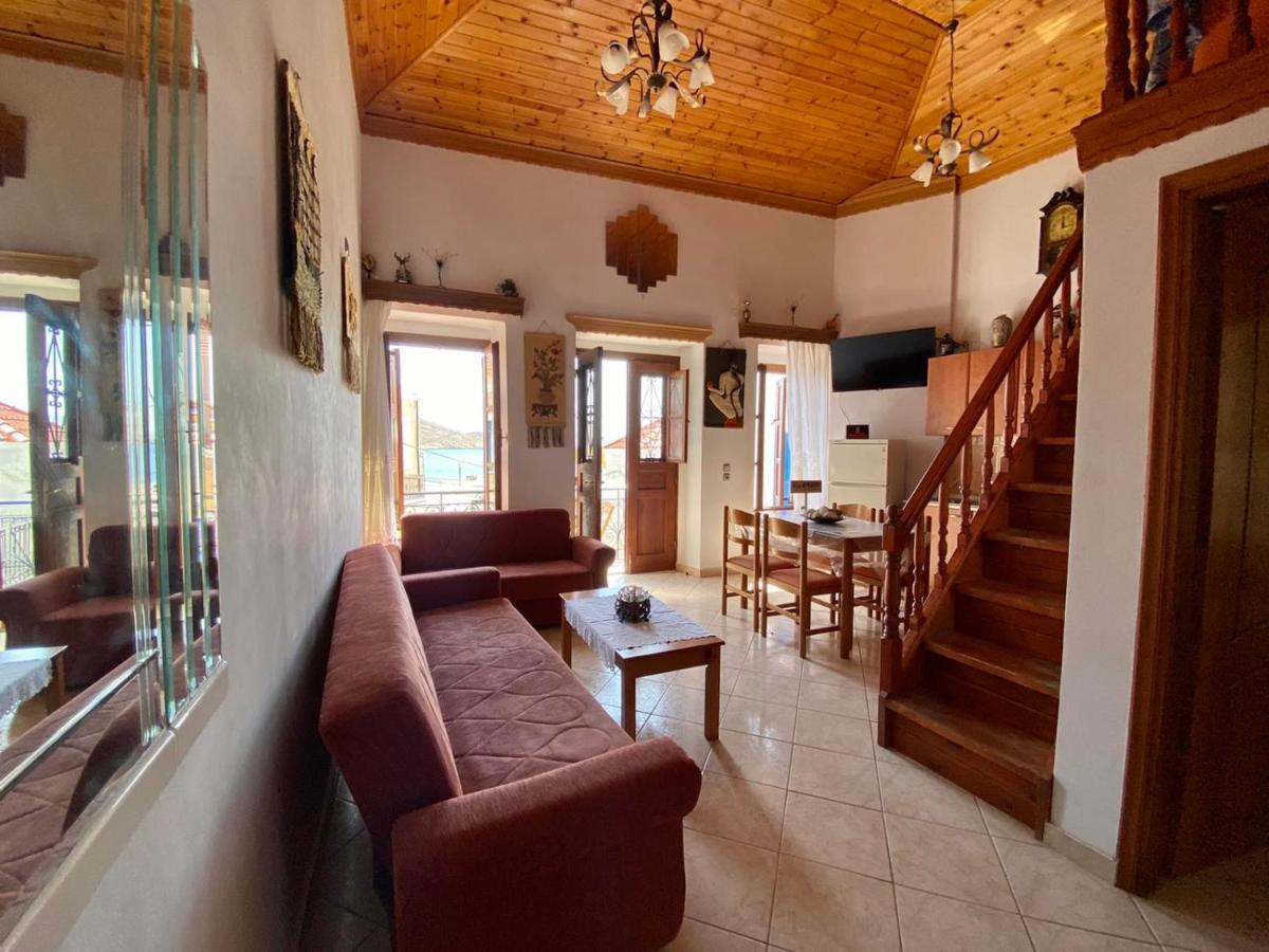 Villa Afroditi Chalki Town Екстериор снимка